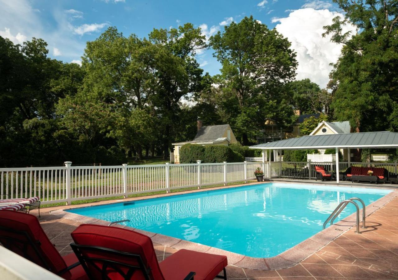 Prospect Hill Inn & Restaurant Zion Crossroads Buitenkant foto