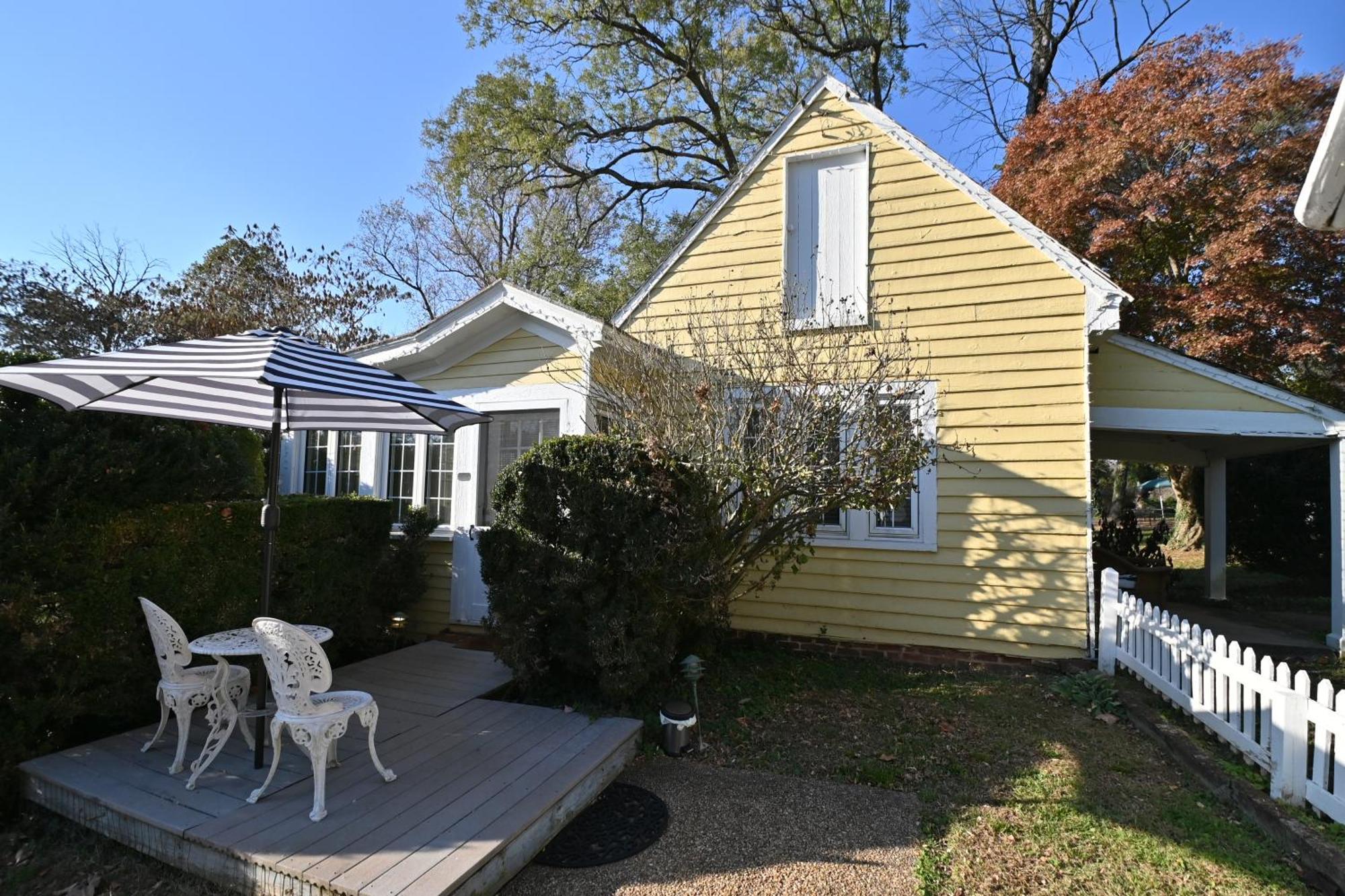 Prospect Hill Inn & Restaurant Zion Crossroads Buitenkant foto